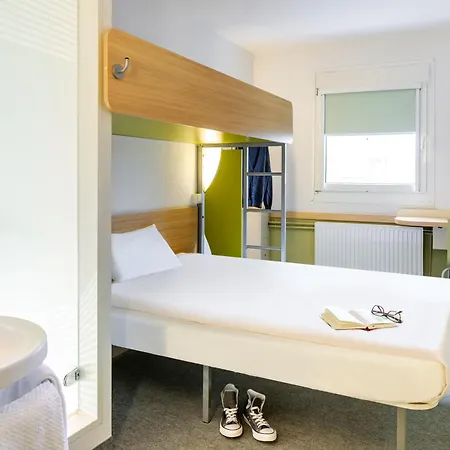 Berliner-platz Hotel 2*