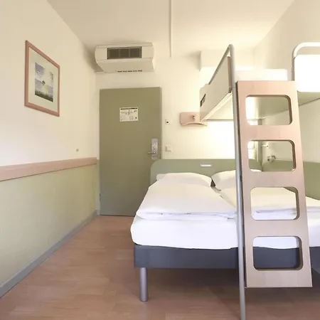 Berliner-platz 3* لوبيك