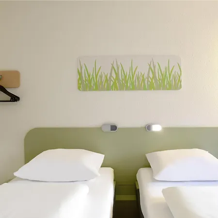 فندق Berliner-platz 3*